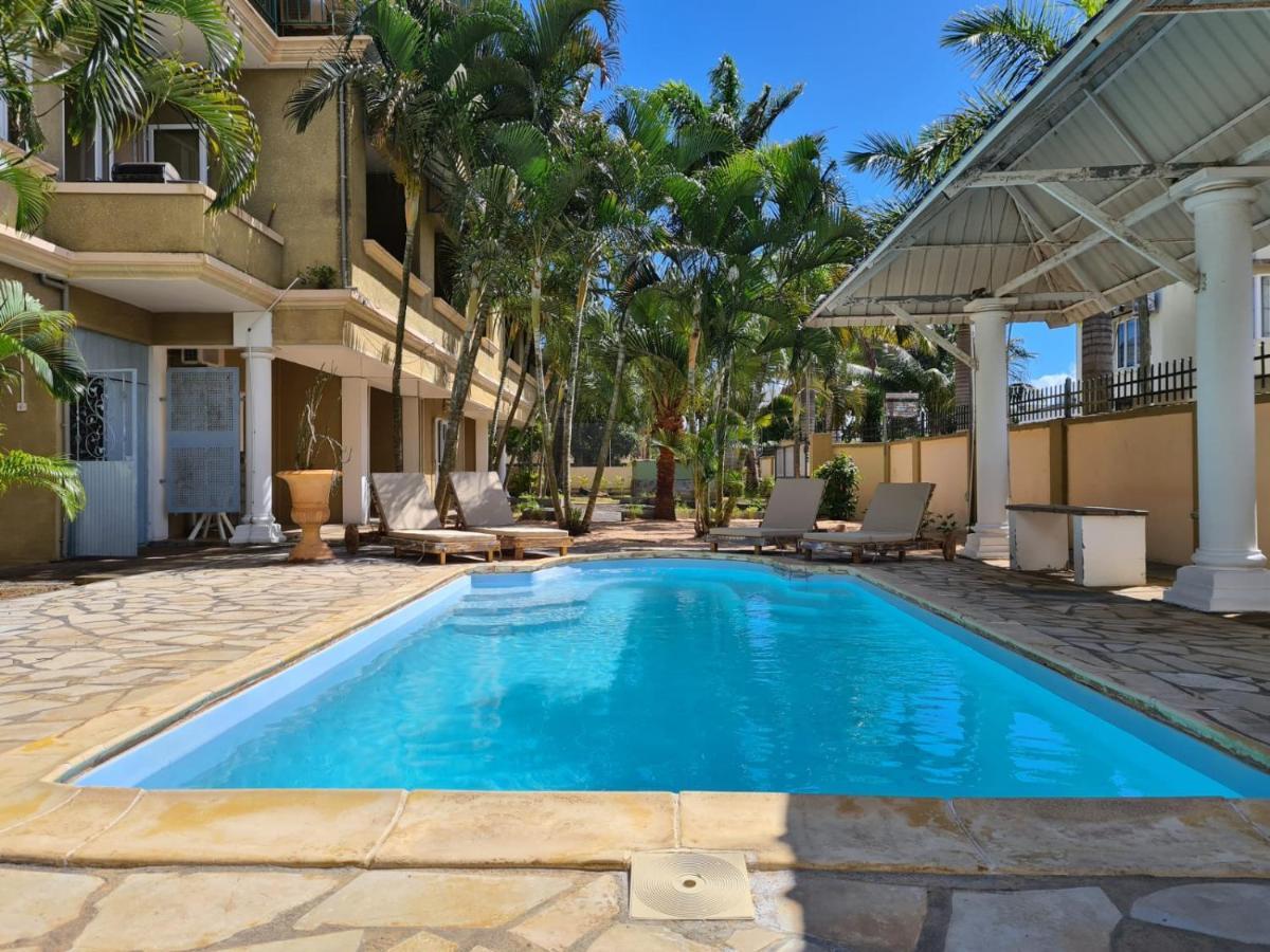 Oasis Tropical Lejlighedshotel Pereybere Beach Eksteriør billede
