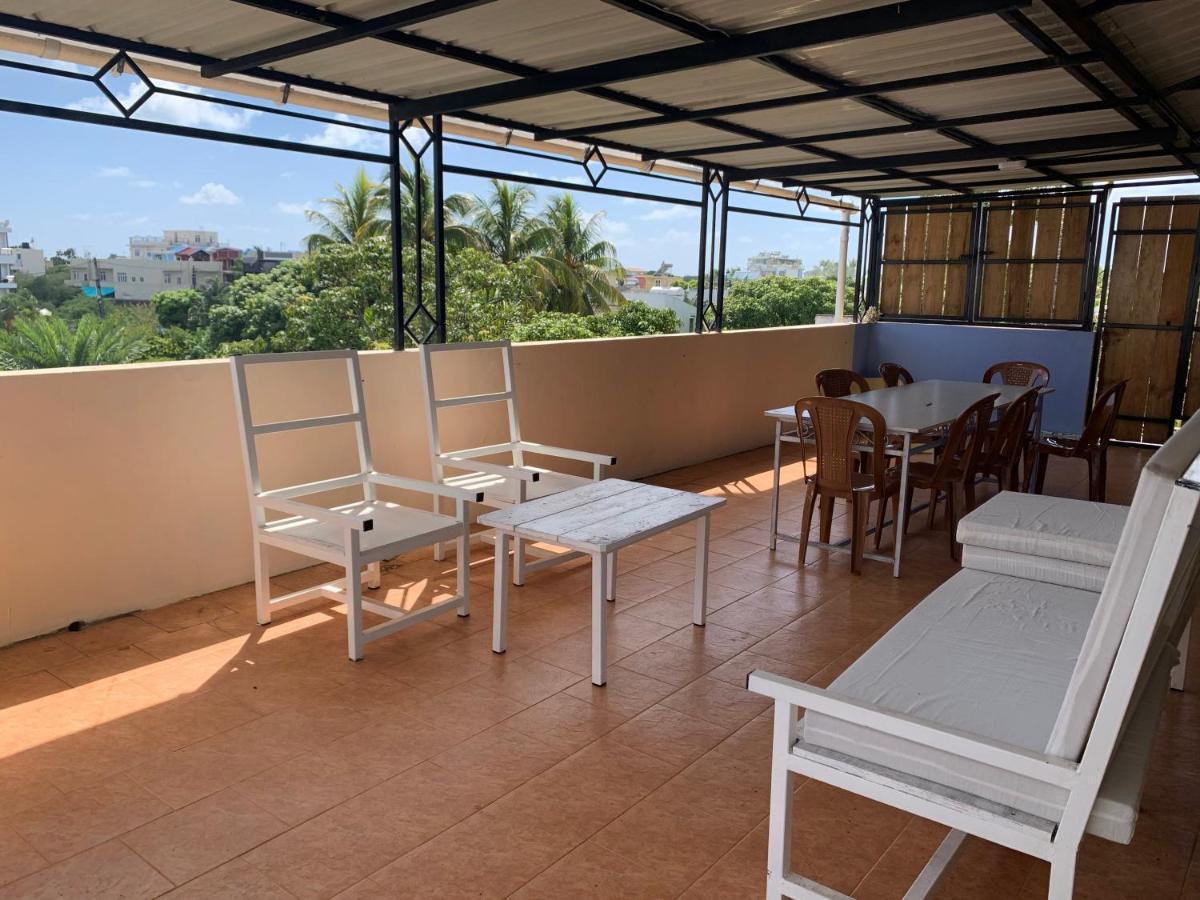 Oasis Tropical Lejlighedshotel Pereybere Beach Eksteriør billede